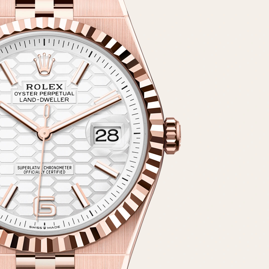 Rolex Land-Dweller 40mm 18 ct Everose Gold – Intense White Honeycomb Dial